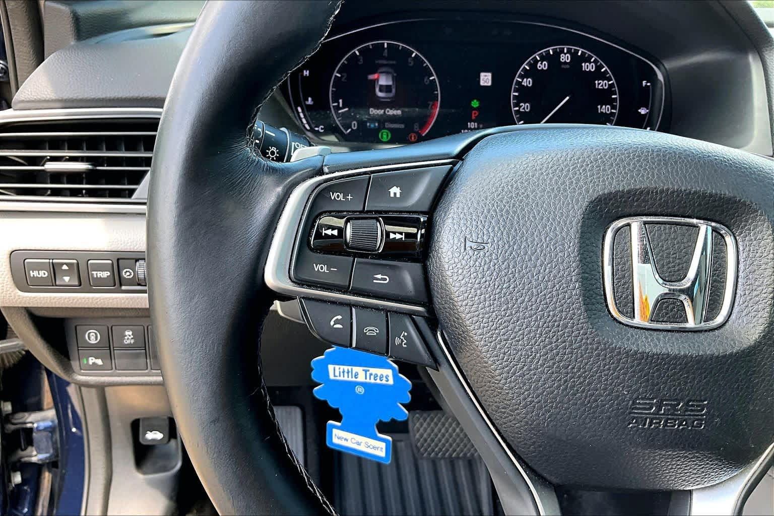 Used 2018 Honda Accord Touring image 24