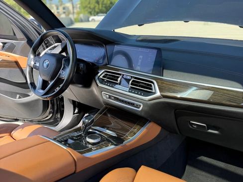 Used 2019 BMW X5 xDrive40i w/ Premium Package 2 AWD/4WD image 18