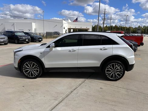 Used 2024 Cadillac XT4 Sport image 5