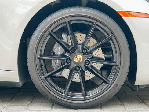 Used 2021 Porsche 911 Carrera 4 image 36