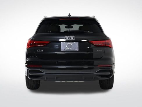 Used 2025 Audi Q3 2.0T Premium image 4