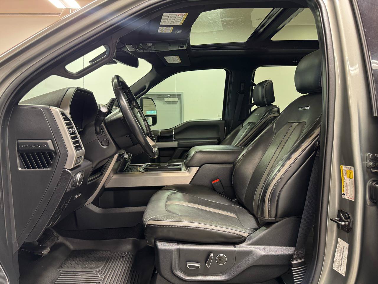 Used 2019 Ford F250 Platinum w/ Platinum Ultimate Package AWD/4WD image 13