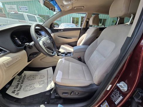 Used 2017 Hyundai Tucson SE w/ SE Popular Package 02 FWD image 17