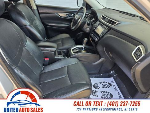 Used 2015 Nissan Rogue SL w/ SL Premium Package image 13