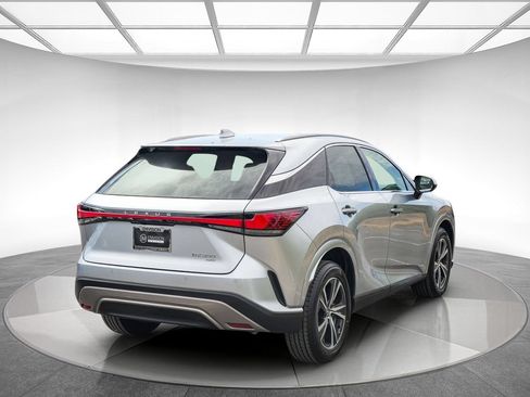 Used 2024 Lexus RX 350 AWD w/ Technology Package image 4