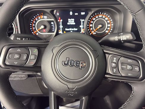 New 2026 Jeep Gladiator Rubicon w/ Steel Power Dome Hood Package AWD/4WD image 14