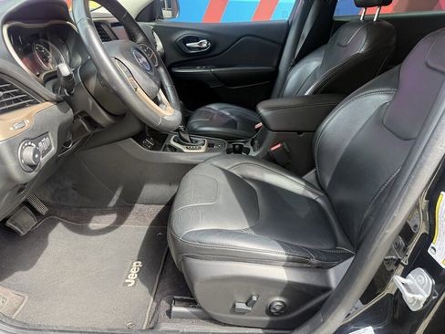 Used 2016 Jeep Cherokee Limited image 41