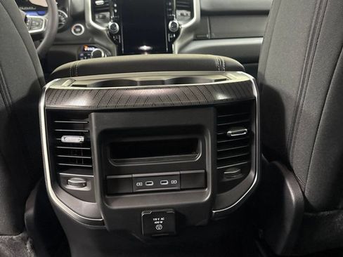 New 2026 RAM 1500 4x4 Crew Cab image 19