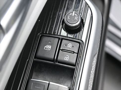 Certified 2025 Toyota Sienna XSE w/ XSE Plus Package AWD/4WD image 14