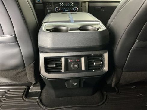 Used 2025 Ford F350 Platinum w/ Tremor Off-Road Package AWD/4WD image 28