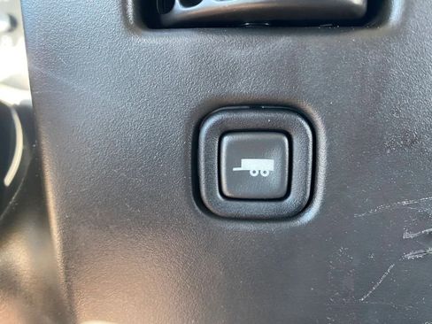 Used 2012 Chevrolet Express 2500 w/ Cold Climate Package image 18