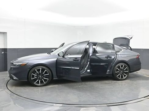 Used 2023 Honda Accord Touring image 53