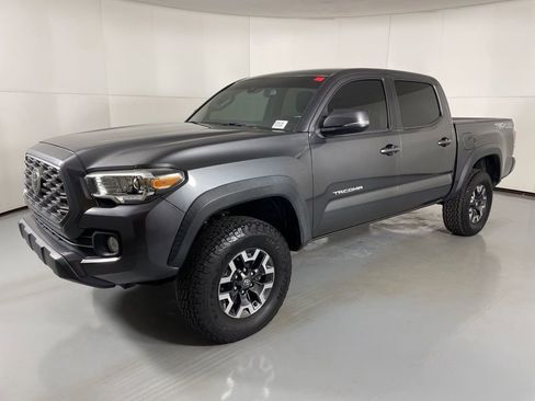 Used 2021 Toyota Tacoma TRD Off-Road image 4