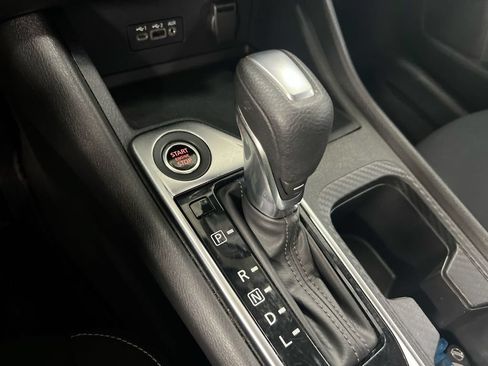 Used 2022 Nissan Sentra SV FWD image 17