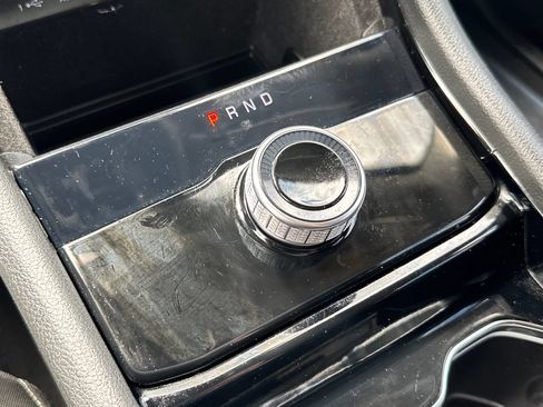 Used 2023 Jeep Grand Cherokee Laredo AWD/4WD image 24