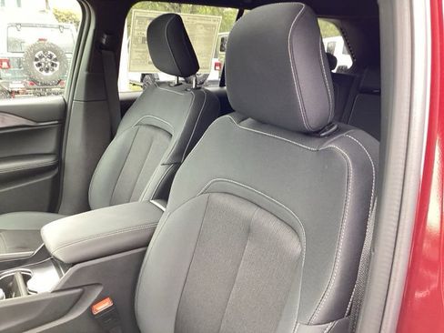 New 2025 Jeep Grand Cherokee Laredo w/ Luxury Tech Group I image 28