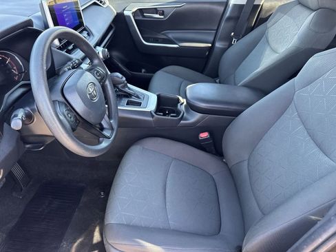 Used 2023 Toyota RAV4 XLE image 18