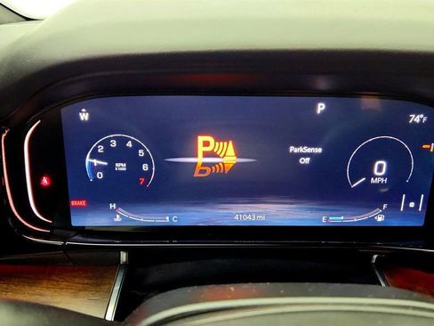 Used 2022 Jeep Grand Wagoneer Series II AWD/4WD image 14