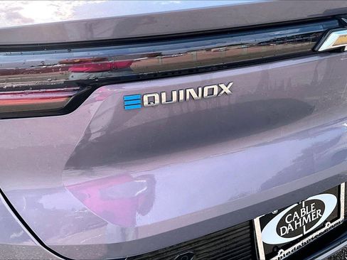 Used 2025 Chevrolet Equinox EV LT FWD image 6