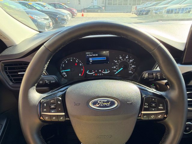 Used 2022 Ford Escape SE w/ Cold Weather Package FWD image 27