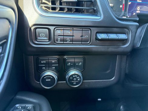 Used 2021 GMC Yukon XL AT4 w/ Rear Media and Nav Package image 29