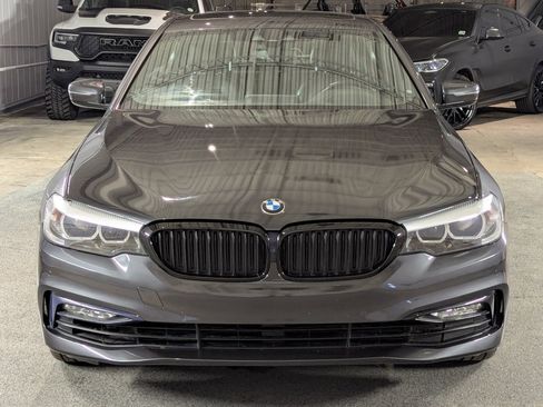 Used 2018 BMW 530i xDrive image 3