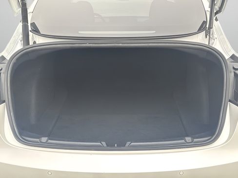 Used 2021 Tesla Model 3 Standard Range Plus image 8