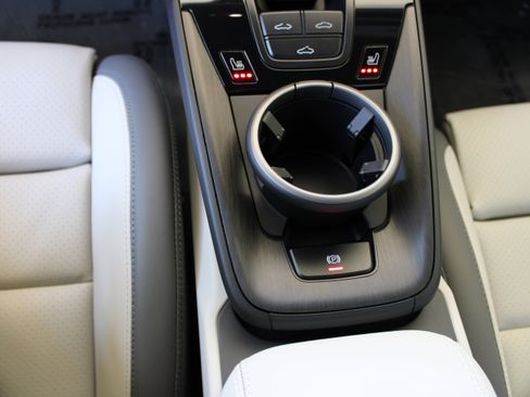Certified 2025 Porsche 911 Carrera GTS RWD image 28