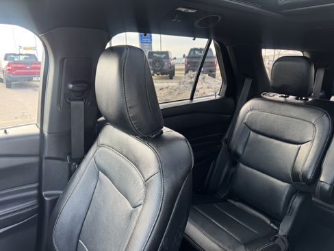 Used 2020 Ford Explorer Limited w/ Class III Trailer Tow Package image 12