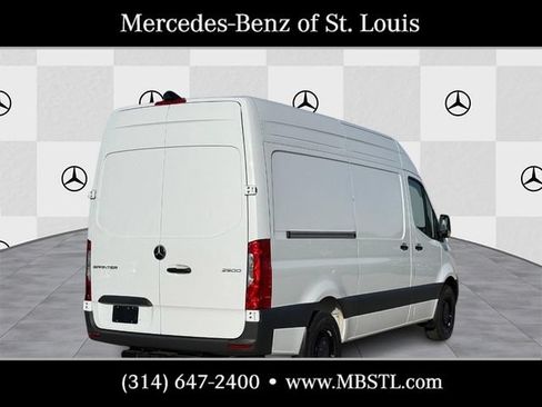 New 2026 Mercedes-Benz Sprinter 2500 image 3