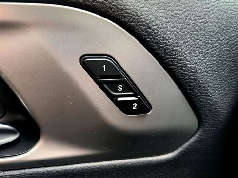 New 2025 Chrysler Pacifica Select image 12