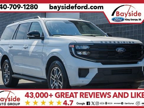 Used 2025 Ford Expedition Active RWD image 1