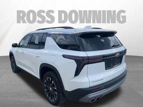 Used 2024 Chevrolet Traverse LT FWD image 6