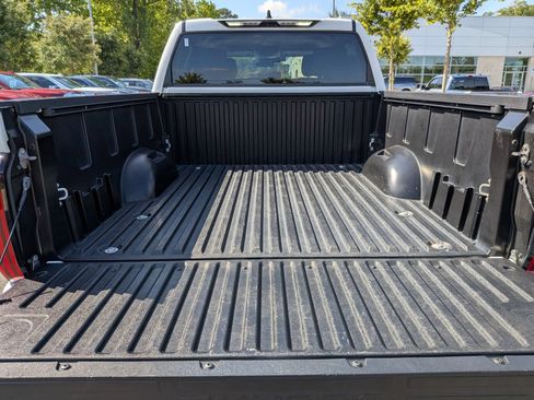 Used 2023 Toyota Tundra SR5 w/ SR5 Convenience Package AWD/4WD image 31