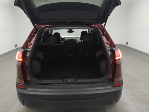 Used 2020 Jeep Cherokee Latitude Plus w/ Comfort/Convenience Group image 29