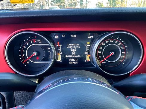 Used 2018 Jeep Wrangler Unlimited Rubicon image 24