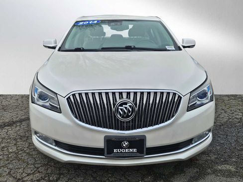 Used 2014 Buick LaCrosse Leather w/ Driver Confidence Package image 8