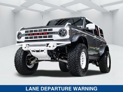New 2025 Ford Bronco Heritage Edition AWD/4WD image 9