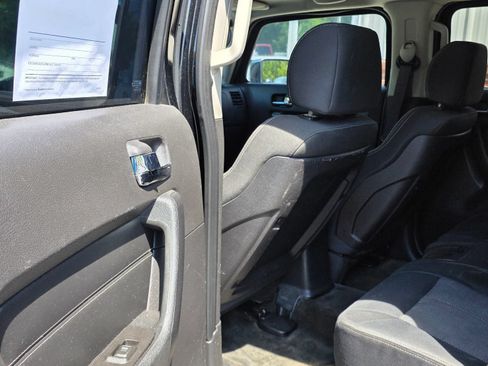 Used 2006 HUMMER H3 w/ Chrome Appearance Package AWD/4WD image 20