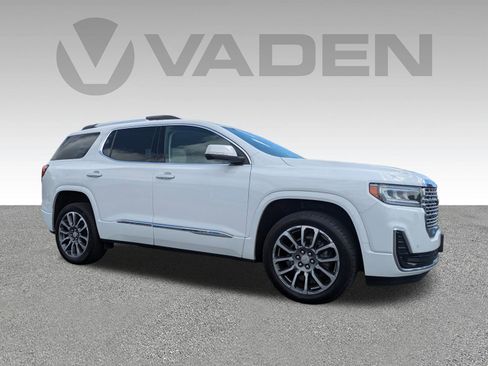 Used 2023 GMC Acadia Denali image 3