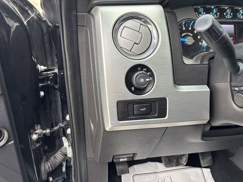 Used 2013 Ford F150 Platinum image 18