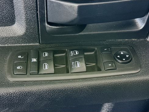 Used 2021 RAM 2500 Tradesman w/ Chrome Appearance Group image 24