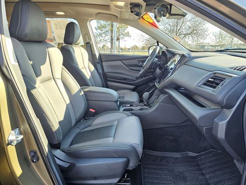 Used 2025 Subaru Ascent Onyx Edition image 10
