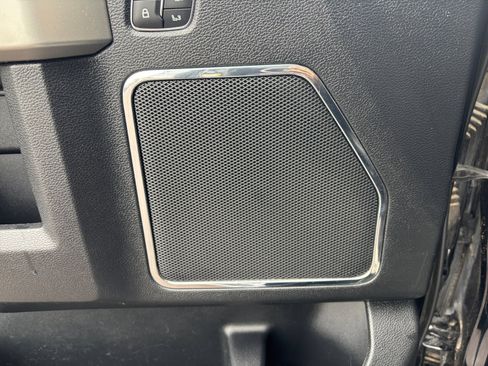 Used 2020 Ford F250 Lariat w/ Lariat Value Package image 25