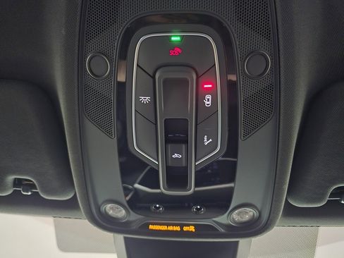 Used 2025 Audi S6 Prestige image 35