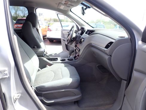 Used 2016 Chevrolet Traverse LS AWD/4WD image 13
