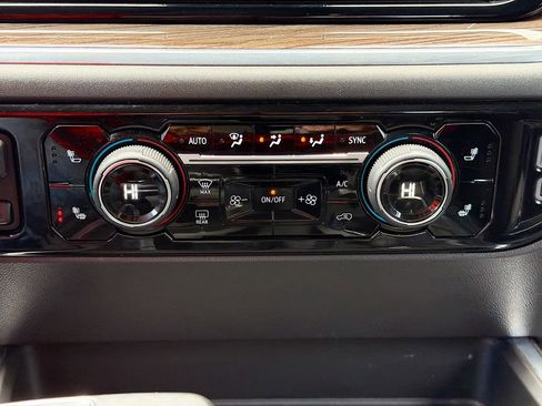 Used 2023 Chevrolet Silverado 1500 LT Trail Boss w/ Protection Package image 33