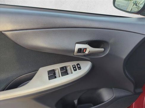 Used 2013 Toyota Corolla S FWD image 10