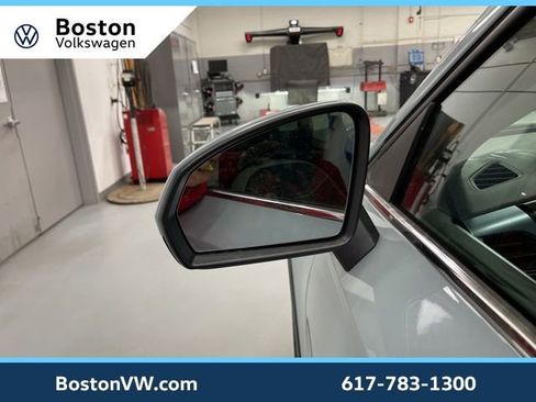 New 2026 Volkswagen Taos SE AWD/4WD image 13