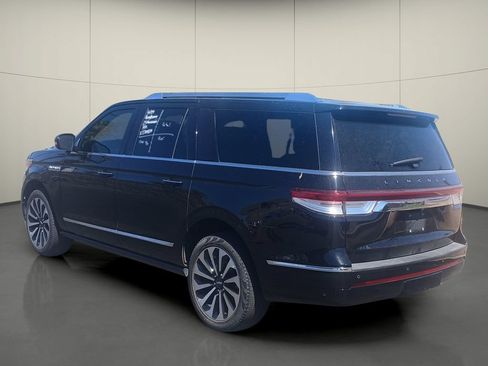 Used 2023 Lincoln Navigator L Reserve AWD/4WD image 5